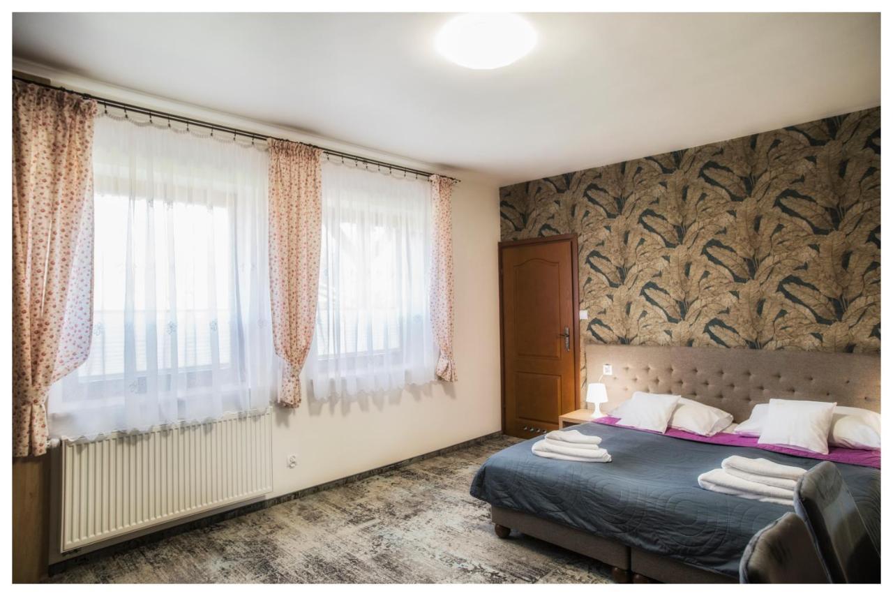 Rezydencja Elzbiecin Busko Zdroj Exterior photo